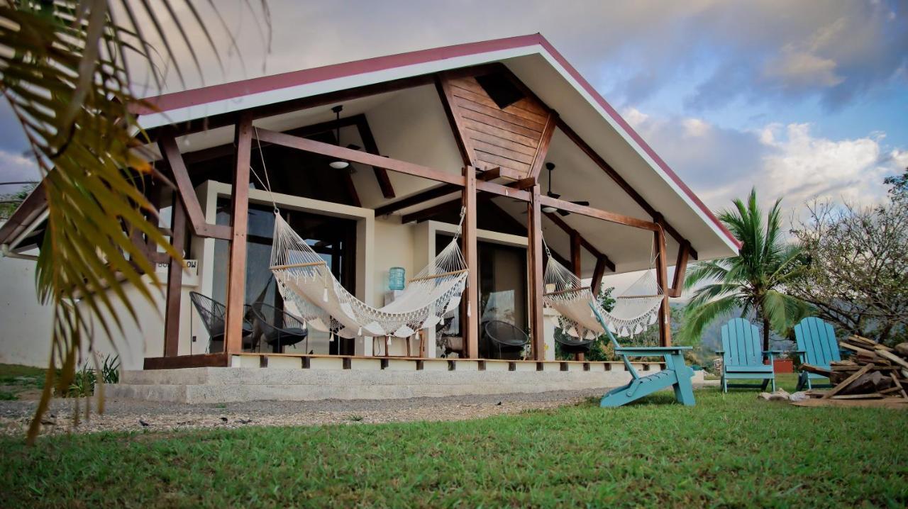 Surf Synergy Surf Camp Villa Jacó Kültér fotó