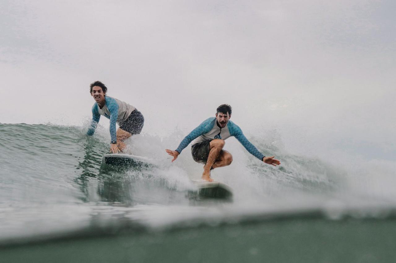 Surf Synergy Surf Camp Villa Jacó Kültér fotó