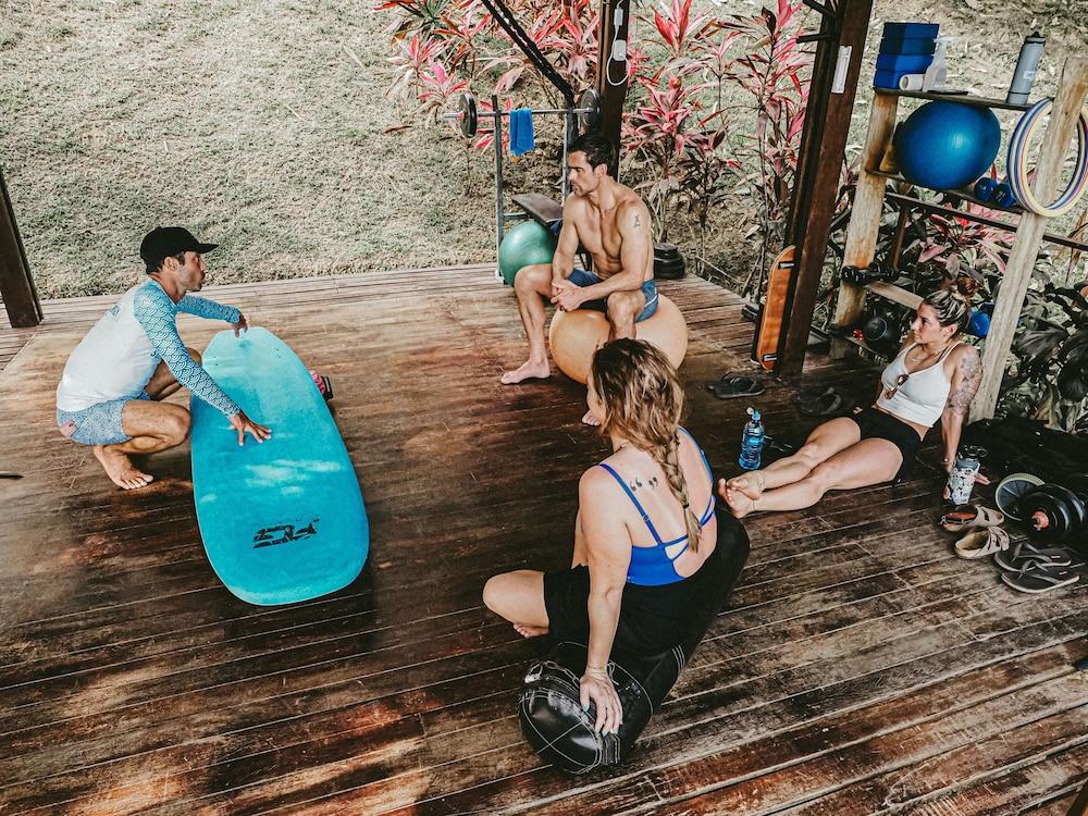Surf Synergy Surf Camp Villa Jacó Kültér fotó